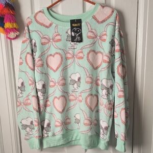 NWT Peanuts Snoopy Pastel PLUSH PAJAMA SET Sweatshirt and Shorts